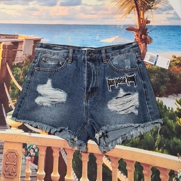 Justin Bieber Purpose Tour Raw Hem Denim Shorts NWT Small - Picture 2 of 5